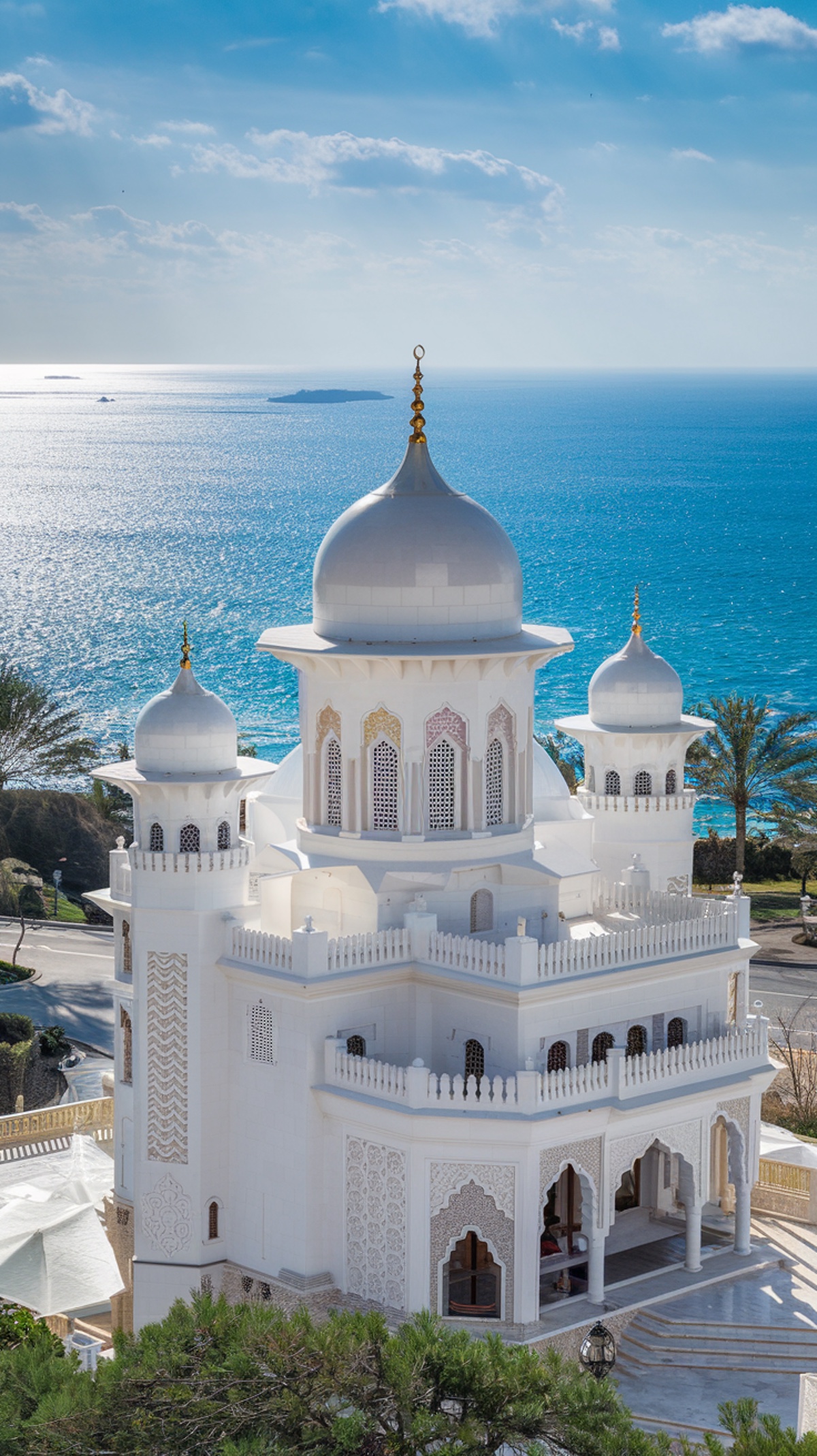 Angelic Islamic Mansion Adriatic Sea